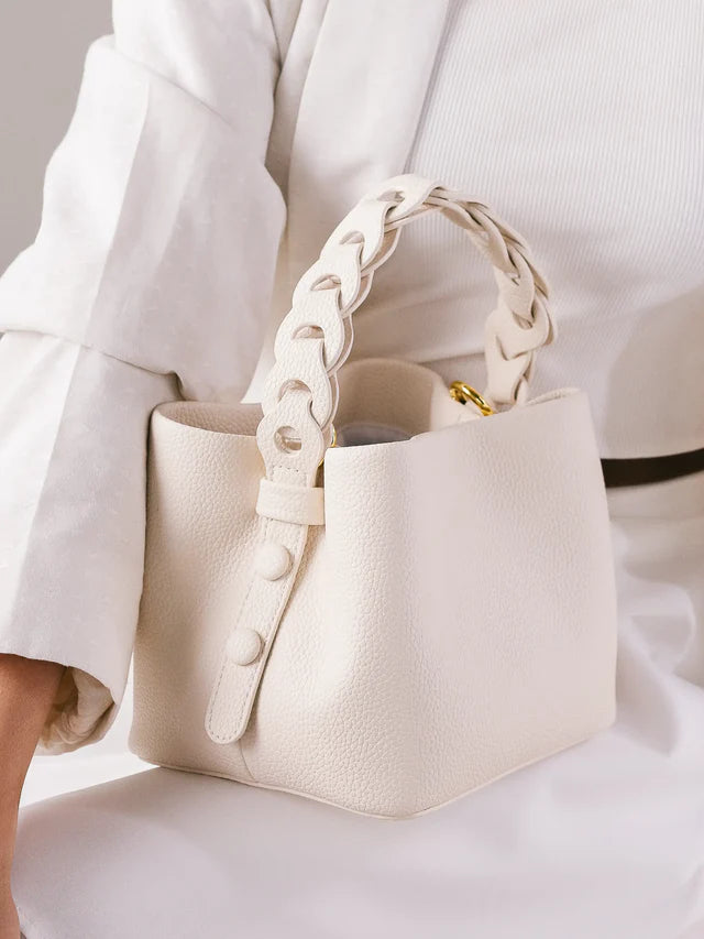 Off White Shoulder Bag - EAWHB5-011